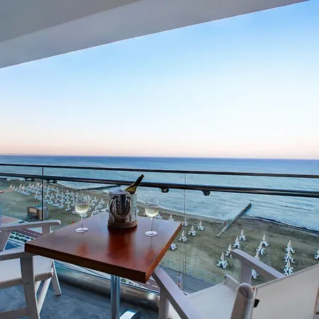 호텔 The Ciao Stelio Deluxe Boutique - Adults Only 라르나카